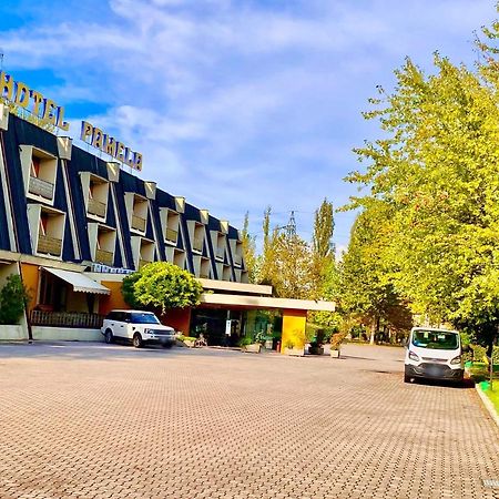 Hotel Pamela Сан Пиетро ин Цазале Екстериор снимка